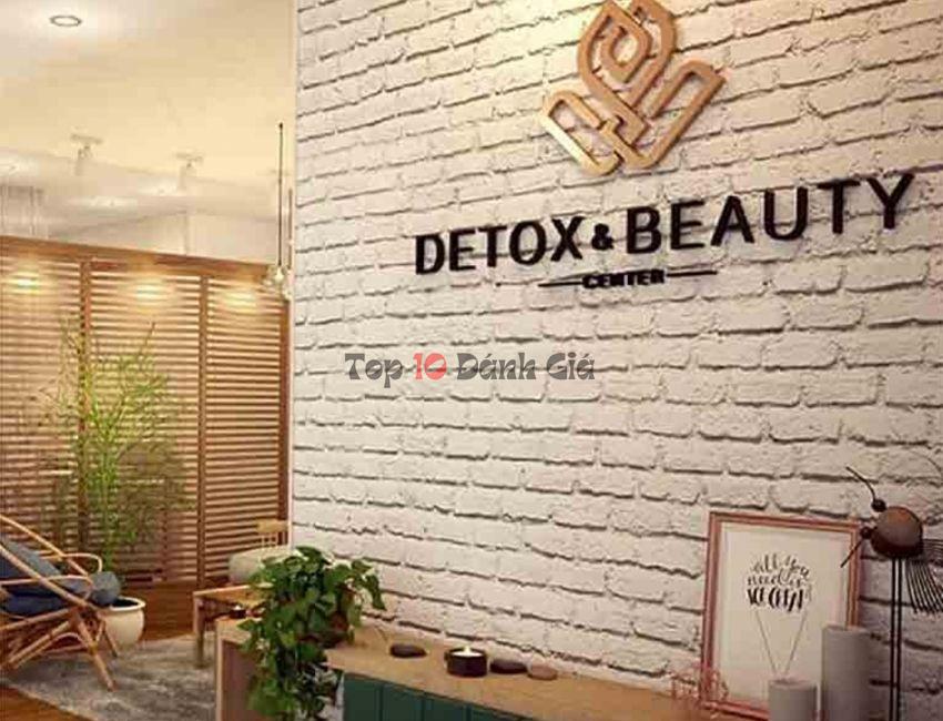 Detox & Beauty Center có đội ngũ bác sĩ và kỹ thuật viên chuyên nghiệp, máy móc hiện đại