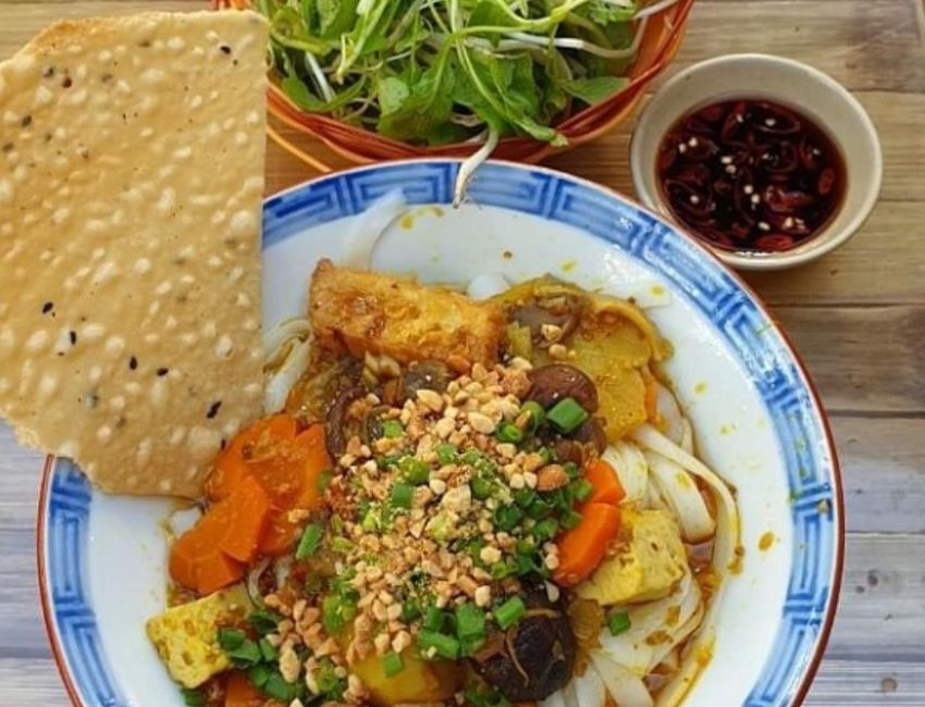 Món Quảng Dì Bảy - Quán đồ ăn Quảng ngon Tân Phú